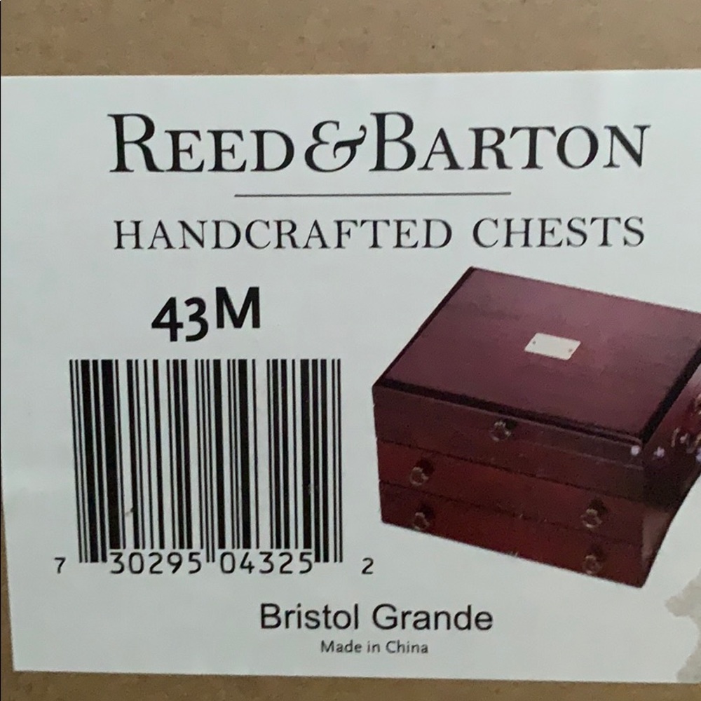 Reeds ans Barton silverware chest